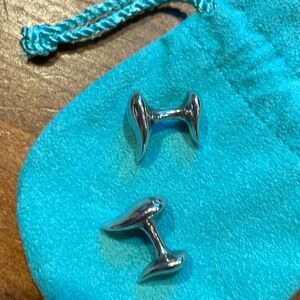 Tiffany & co Elsa Peretti tear drop cuff links